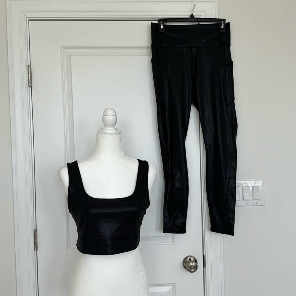 Fabletics Bra Tank Top Faux Leather Size Large - Picture 5 of 6